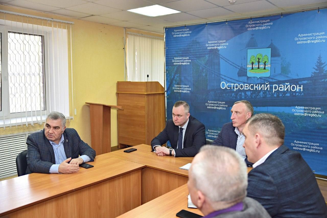 «У школ Островского района нет финансовой возможности закупить форму для юнармейцев самостоятельно» - глава муниципалитета